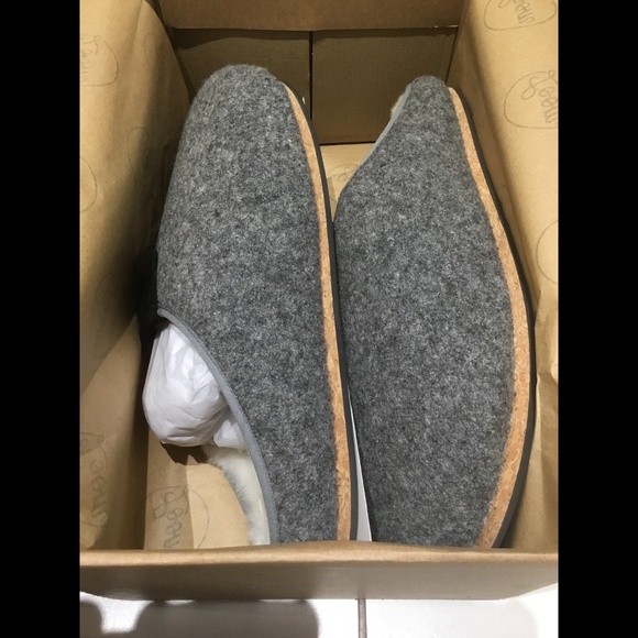 Reg $140 Loom Luxury Mens/ladies slippers unisex - Picture 3 of 6